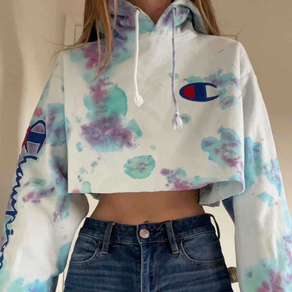 Cropped Tye-Dye Champion Hoodie Sweatshirt
